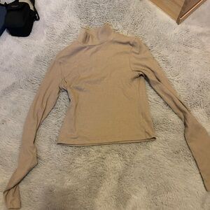 AMERICAN EAGLE - WOMENS TURTLE NECK (S)